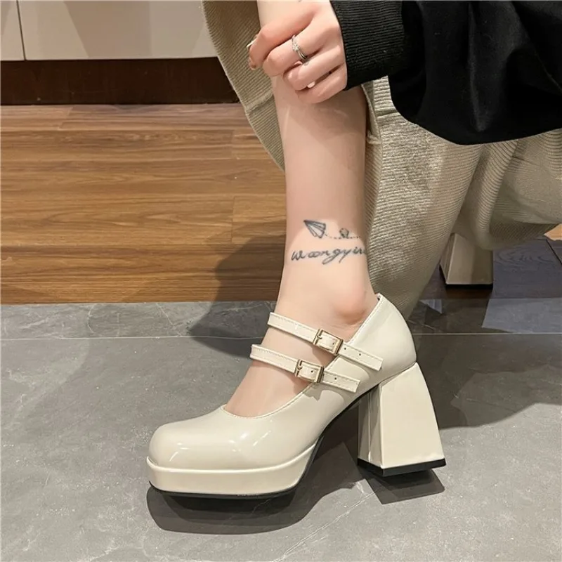 2025년 신상 래커 가죽 여성용 더블 버튼 두꺼운 굽 - Women'S Accessories Trends 2025 리뷰 및 가격